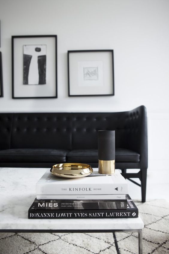 mikeahern_'s tweet photo. Dream decor of the #monochrome kind! I LOVE this classy number #homedecor #interiors #coffeetablechic https://t.co/eY9cs6vmxp