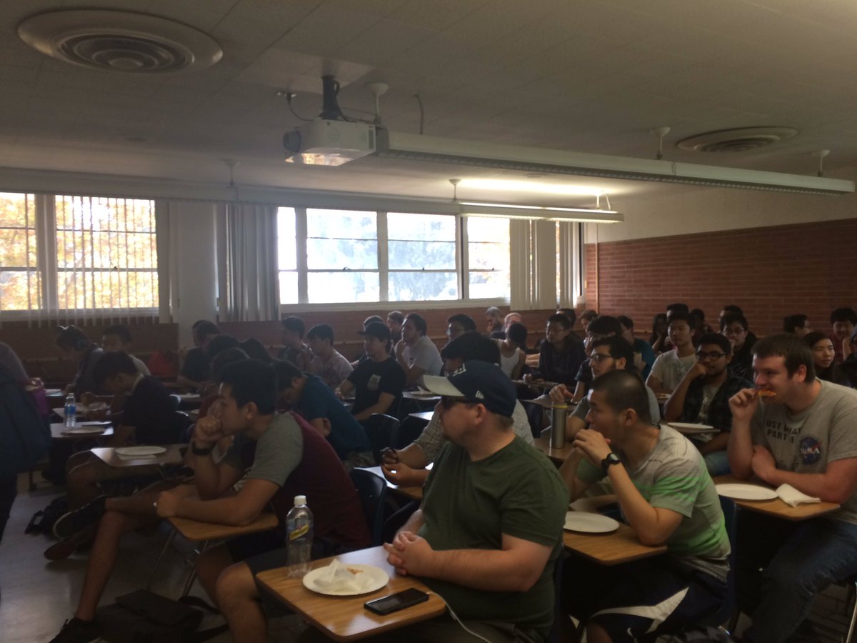 cppgamedev's tweet image. New room yay! 3rd meeting woot woot. Bldg 6 227