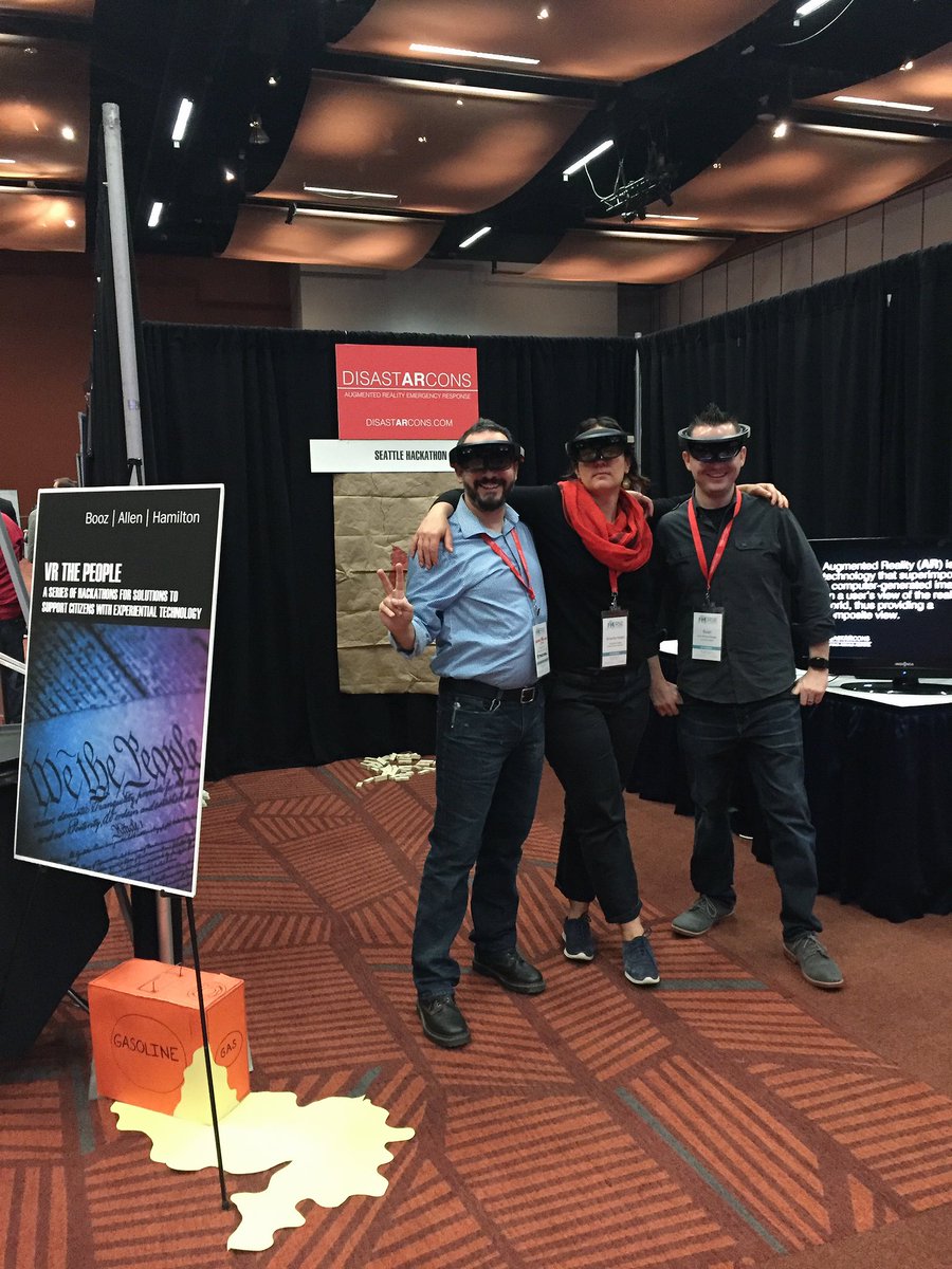 Immerse_Summit's tweet photo. Dream team! @DisastARcons using @HoloLens for emergency preparation! https://t.co/tZO45RTwLh