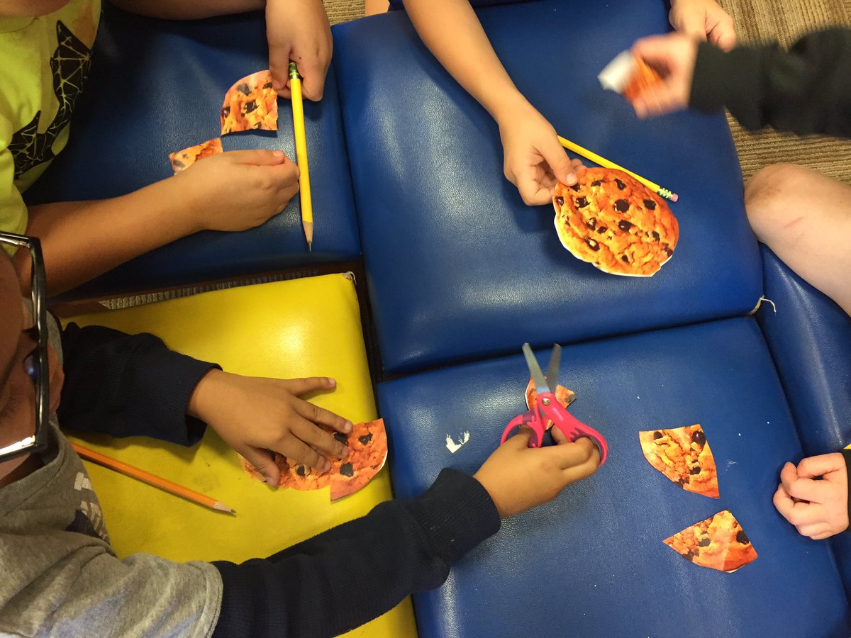 patriciaeyer's tweet image. #mrslukeWOS&apos; class @WOSnews were #challenged to share 3 cookies with 4 friends @The_Pigeon #thecookiefiasco @dsantat