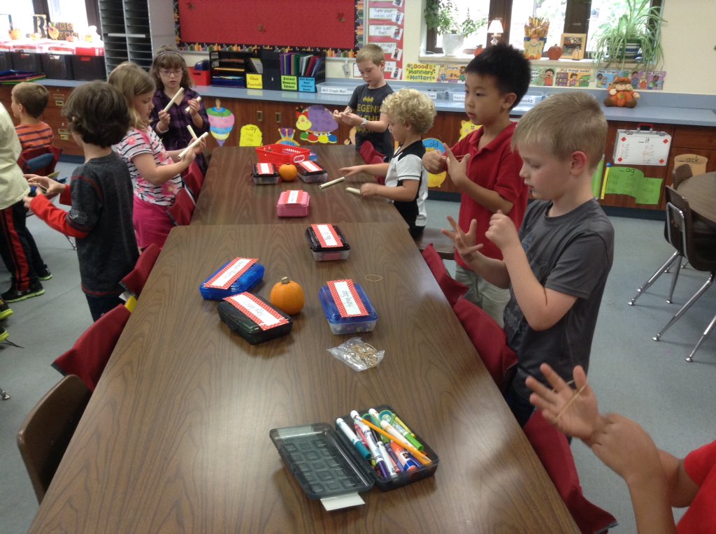 MrsRossMCE's tweet photo. What causes sound? #DailyDinnerDiscussion https://t.co/3Gz9fuyKwL