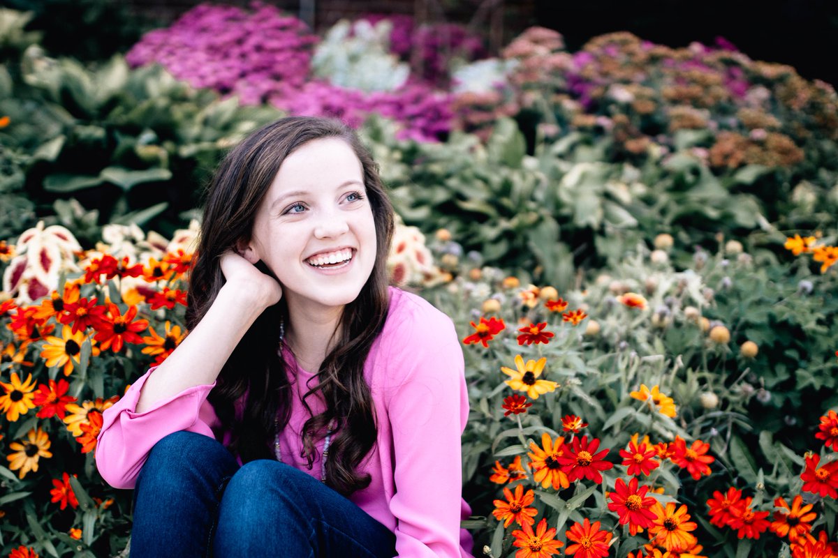 ErinJones112's tweet photo. Senior pictures! ❤ https://t.co/MAekQ0kqm2