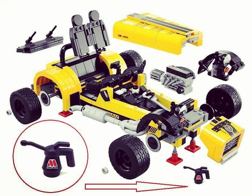 Millers je tovární náplní a doporučeným olejem pro Caterham, jak ukazuje i nové skvělé LEGO ;) #millersoils