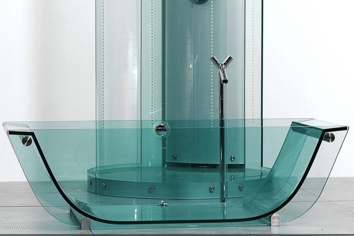 Стеклянная ванна екатеринбург. Стеклянная ванна. Ванна из стекла. Стеклянная ванна прозрачная. Ванна с прозрачной стенкой.