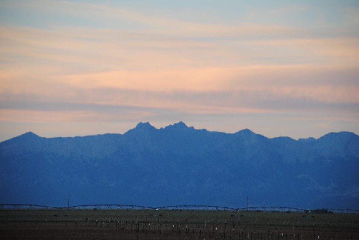 CrystalRMeats's tweet photo. Fall is my favorite! #favoriteseason #lookatthosemountains https://t.co/hCVZueKzPn