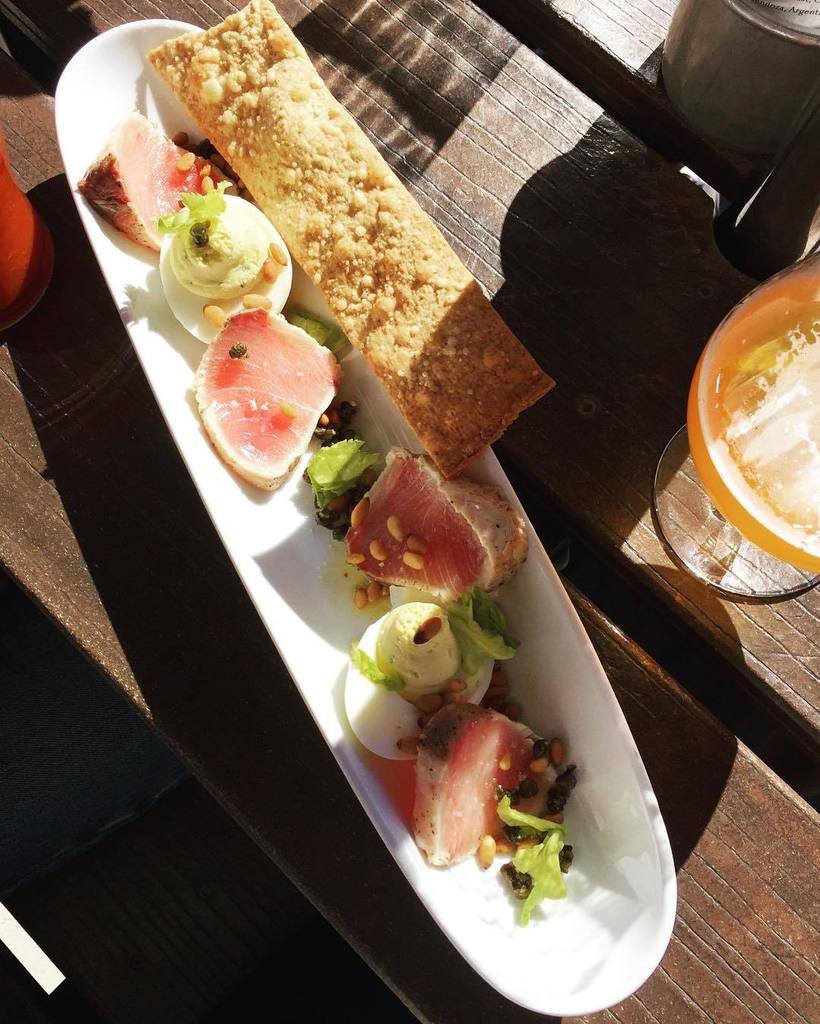 SaturdaySnacks's tweet image. Dreams are marlin crudo deviled egg plates in the #Denver sunshine. #Top5