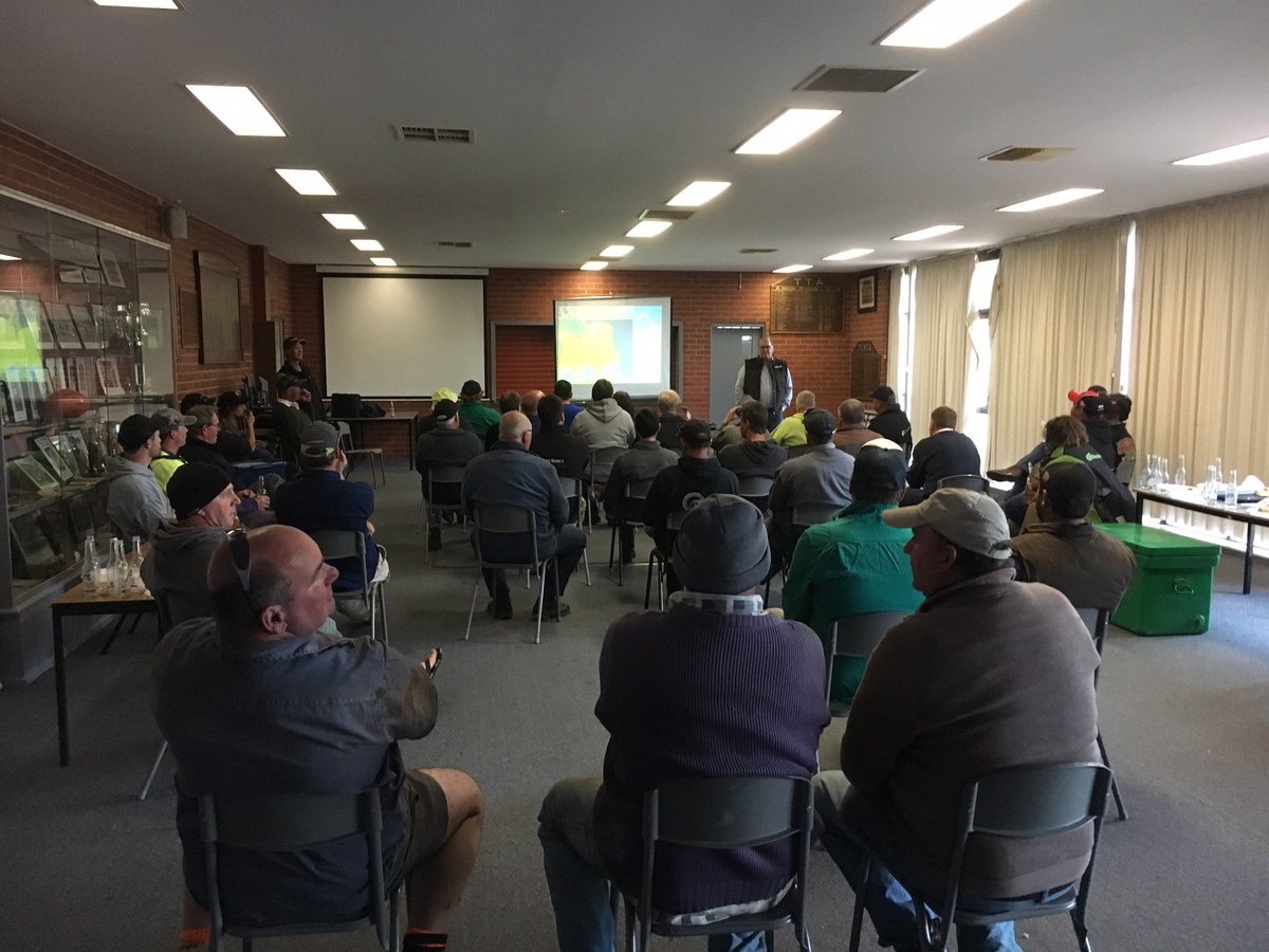 browns_cows's tweet image. A very successful pre-harvest #GrainFlow meeting in Sea Lake last night. #AWB #Wheat #Barley #harvest16