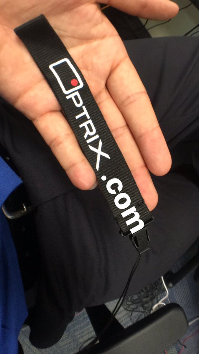 davidbarry89's tweet image. Get with it! #adventure #hawaii #optrix #travel #pro