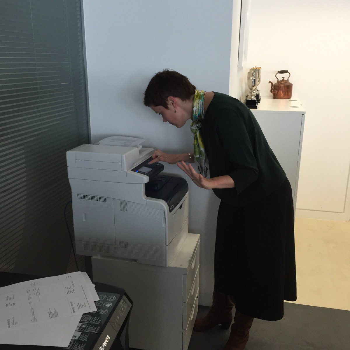 ChrisE_Bwer's tweet photo. "Seriously guys, I don't need any help..." @ntrickey #naomiversusthescanner #insidebrandwatch #insidethepeopleteam https://t.co/DjhEza3cH5