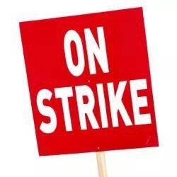 ianbfawu's tweet image. Solidarity #Burtonsfoodsstrike18/10 #realcontracts #No2exploitativeagency @resistunite @NSSN_AntiCuts