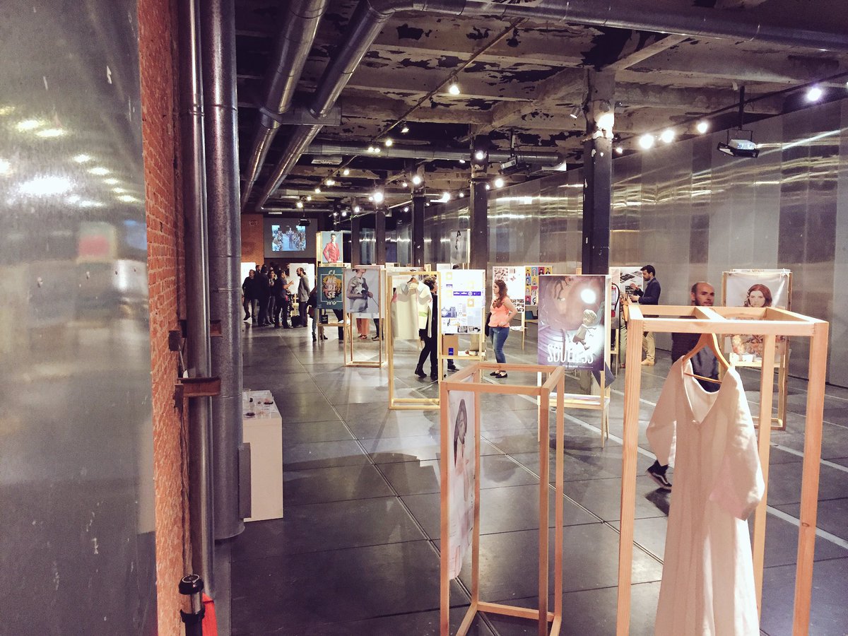 Clau_13CB's tweet photo. ESNE crece! Presentación de Pfgs!!! #esne #Blossom #nuevosdiseñadores #design https://t.co/HJgD0MyrW2