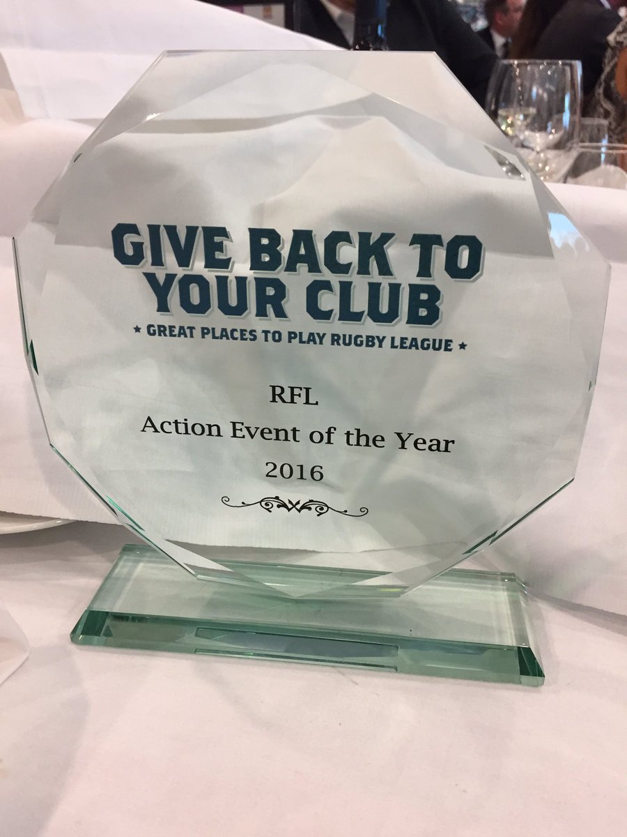 Also a massive well done to @Kippaxrl who won a massive £3000 and were presented with an award for their part in <a href="/GiveBackRL/">givebacktoyourclub</a>