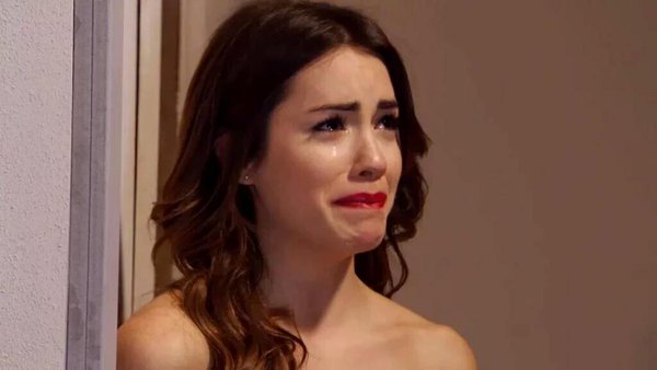 Jasmin_fk's tweet photo. Nombran a Aladdin y estoy como...💔 https://t.co/8oSpCyauvx