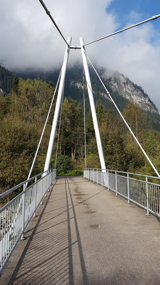 Bergnarrisch's tweet photo. Abstecher zur #Burgschrofen-Kapelle bei #Mayrhofen https://t.co/Wf4TpeZp8Q