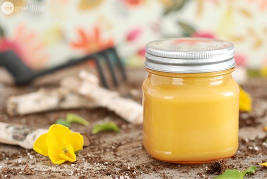 herbgazette's tweet photo. Healing and Nourishing DIY Gardener’s Salve #HERBS#herbal https://t.co/uzRhkR6sZM https://t.co/BM8IbGJKQX