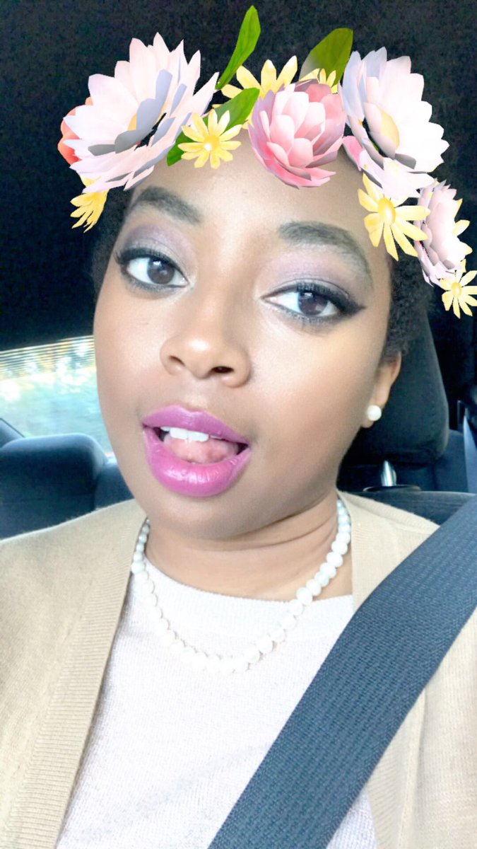 FoxMcCloud2x's tweet photo. When you make your overbite work for you 🤓 #fall #OutWithBae https://t.co/ALLmU0r12U