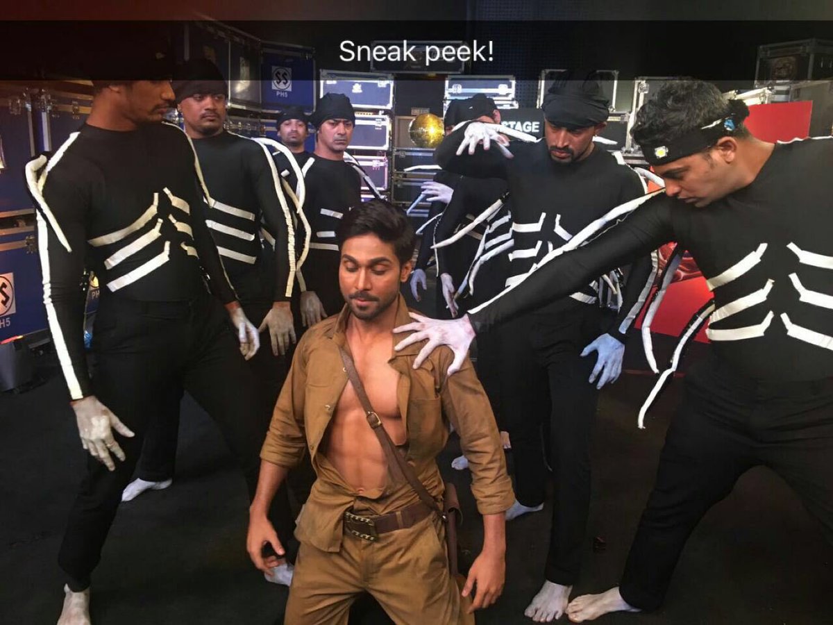 SYKkillerstuff's tweet photo. Things on the Jhalak floor get more and more interesting every week! #MasterofCreativity @SalmanYKhan #SalmanonJhalak https://t.co/RwEqRRMZsd