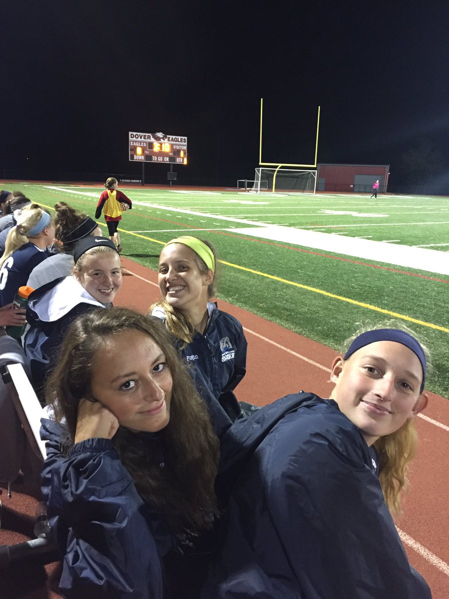 GoWYBulldogs's tweet photo. at halftime, bulldogs lead Dover 1-0 #wygs #soccer https://t.co/CGFZRqa87m