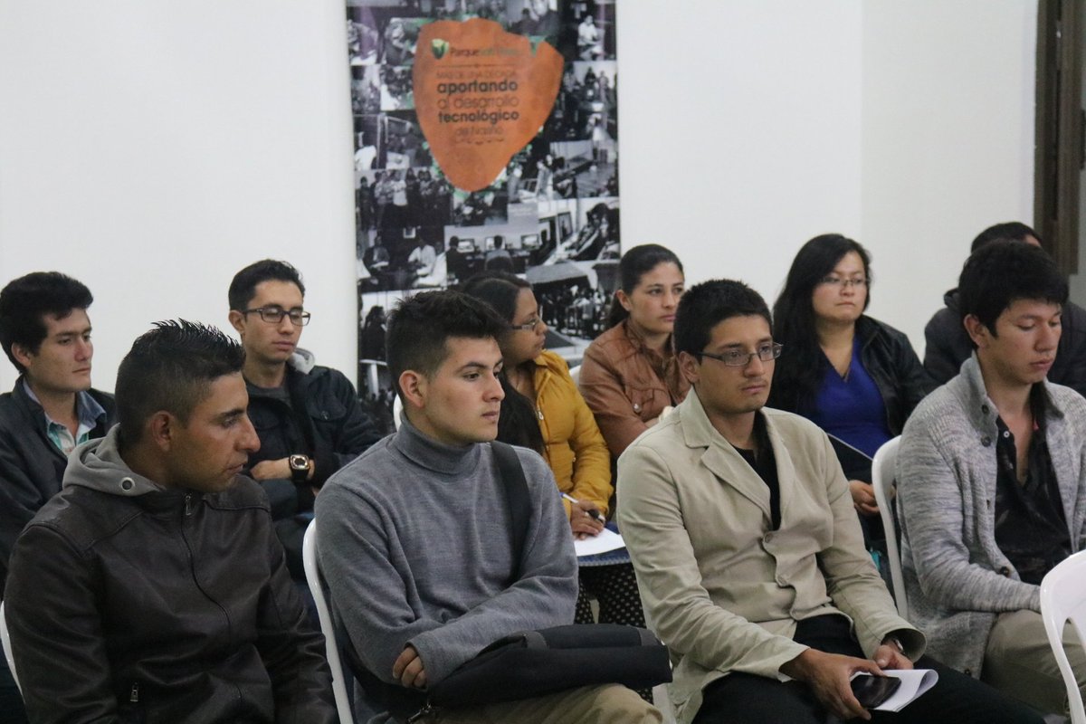 ParqueSoftNar's tweet photo. Da inicio del tercer encuentro del #CodingDojoPasto ¿cuál será el próximo reto? https://t.co/U3GZ0LyPP4