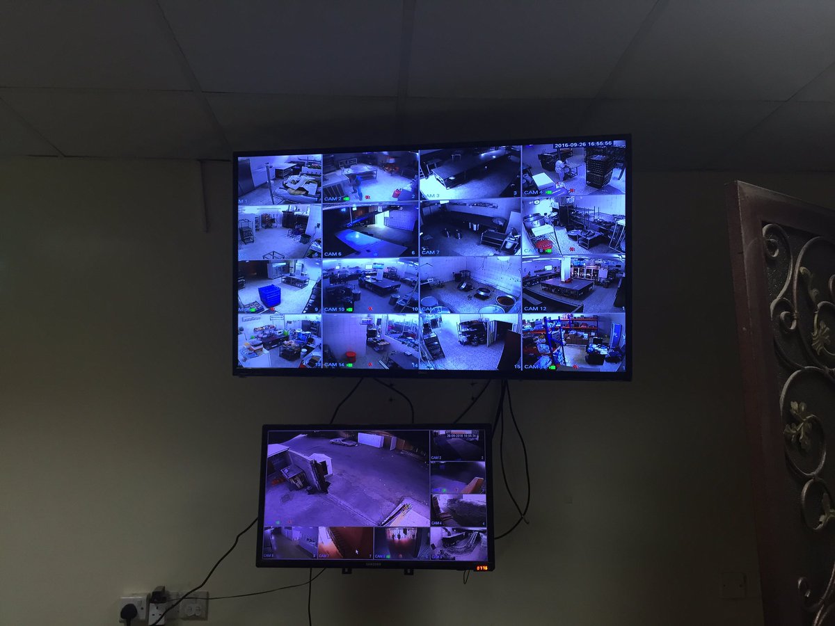 احدي مشاريعنا  تركيب نظام كاميرات مراقبة لسلسلة مطاعم   التواصل 0594102153