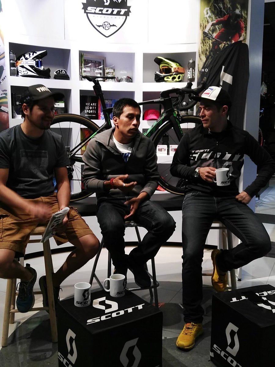 harden_hub's tweet photo. Ya estamos transmitiendo con @irvingperezp en #Scottinterlomas síganos en Facebook https://t.co/A6KV9RRRRV
