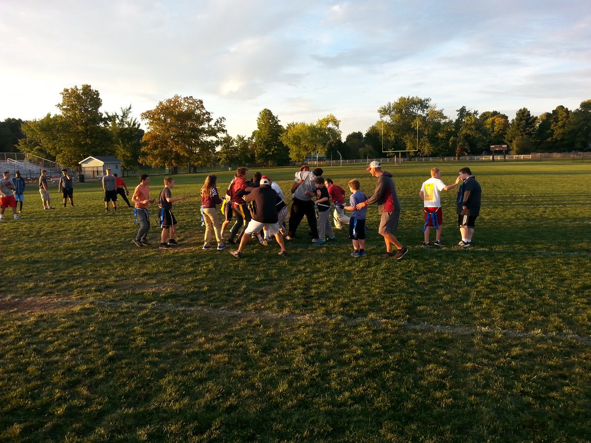 Bucks_N_Eagles's tweet photo. Great night to #FINISH our Special Olympics Flag Football program with NA Football Team. https://t.co/sAiSvCSH0Z