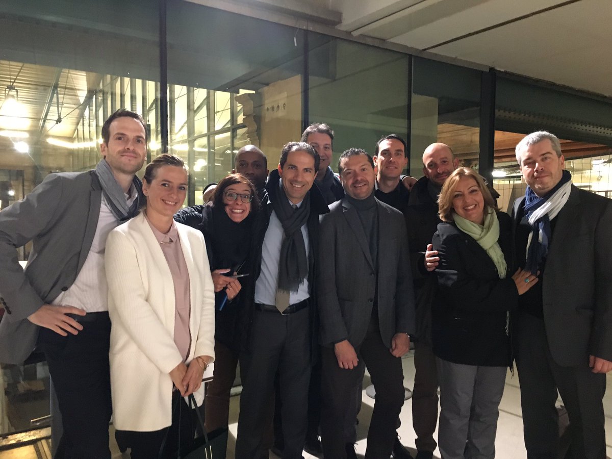 Ready to board the Starbucks EMEA SLE 2016. What a great team!