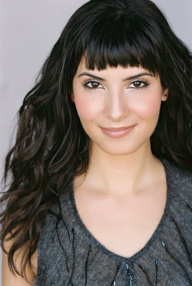 CarolynOrdonez's tweet photo. I'm very excited to have an awesome new management team @theESInetwork! #actorlife #bookme #latina #actress #newreps #esinetwork https://t.co/gZXugkWUCf