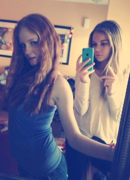 emmalauder_ tweet picture