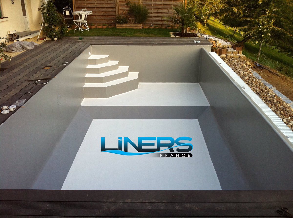 linersfrance's tweet photo. Revêtement de piscine gris et blanc.
Piscine à débordement.
#alkorplan #delifol #piscine #hautdegamme #pvcarme https://t.co/49uuD5GTZM