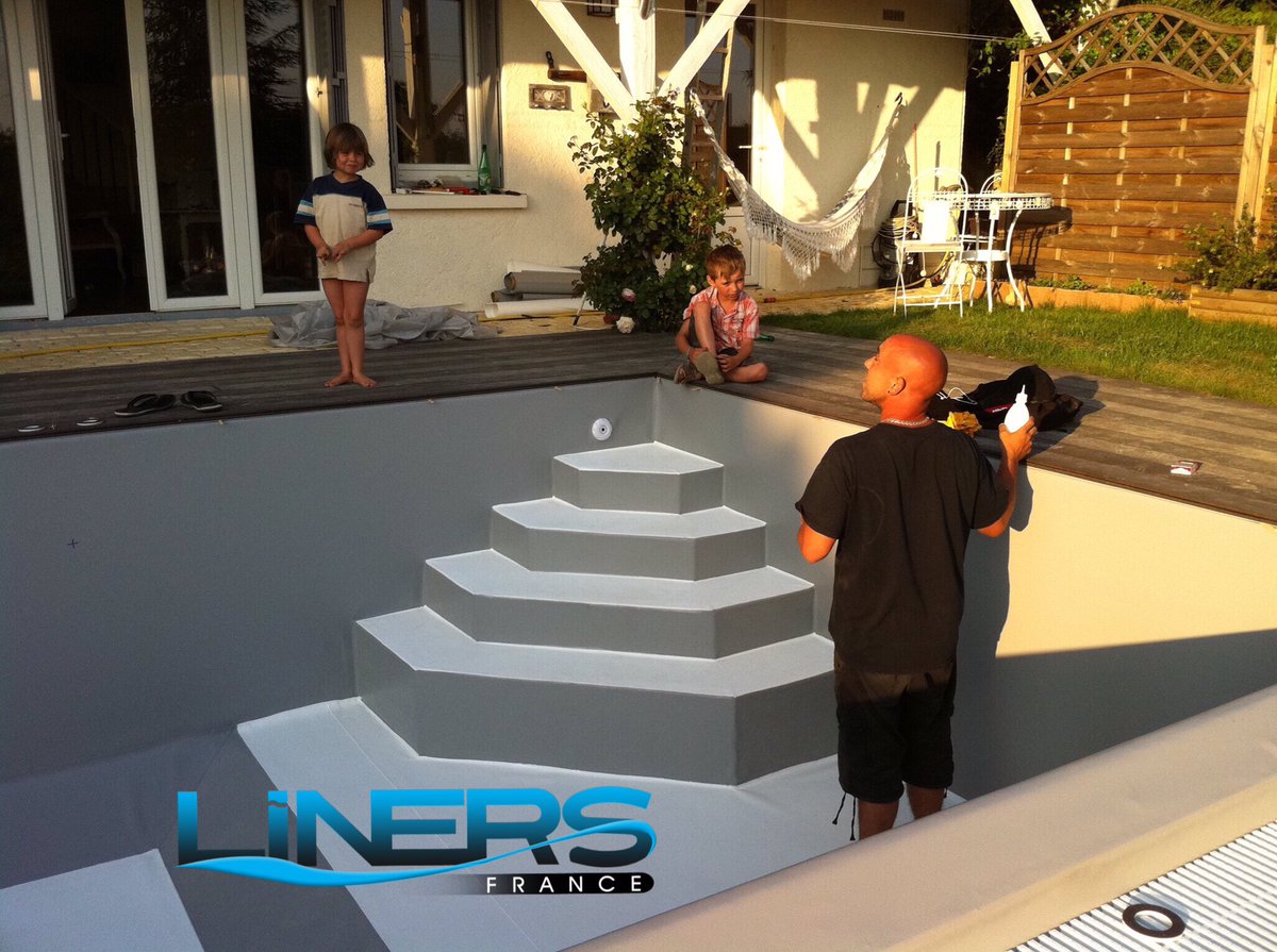 linersfrance's tweet photo. Revêtement de piscine gris et blanc.
Piscine à débordement.
#alkorplan #delifol #piscine #hautdegamme #pvcarme https://t.co/49uuD5GTZM