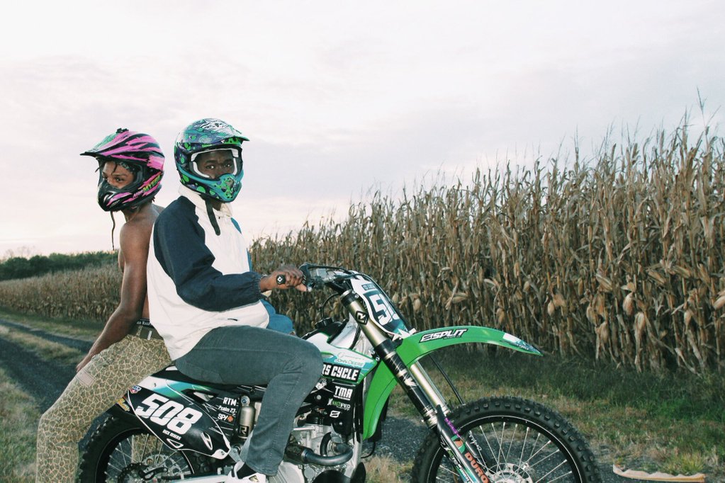 algor_hythm's tweet image. Photos by @NateLGuenther 

Hmmm.
what an experience. 
A first indeed 
#forthearts 
#justapeak