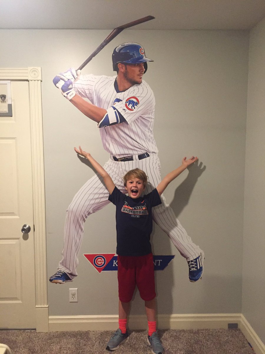 DLeesman's tweet photo. This kid loves KB and that win! @Cubs @KrisBryant_23 #FlyTheW https://t.co/ldvbrzOYiB
