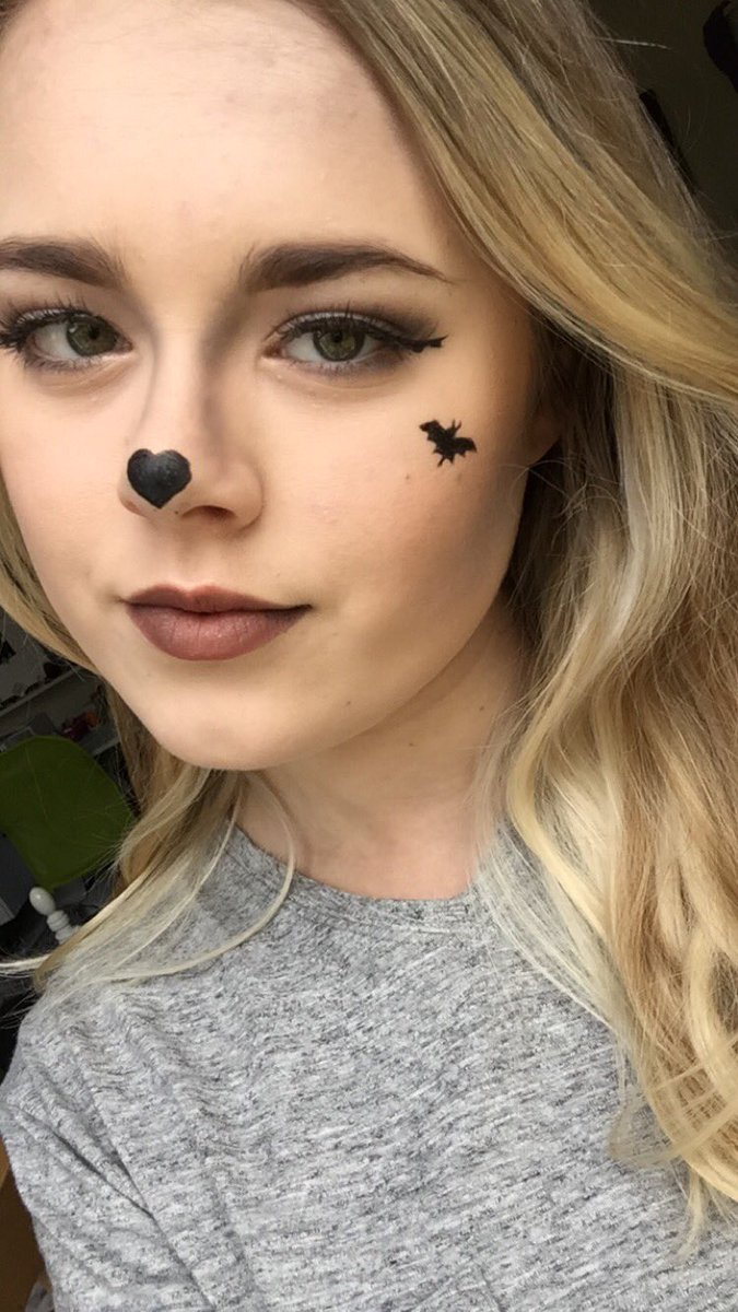 Danielle tweet media