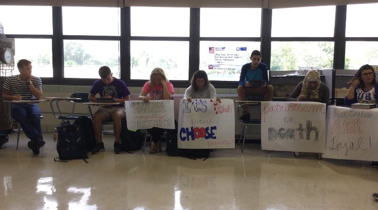 Olchs Apush On Twitter Period 5 6 Had A Blast With The Loyalist Vs Patriot Debate The Loyalists Taking The Win In The End Olchspride Spartanpride Https T Co Nvwvoniz5o