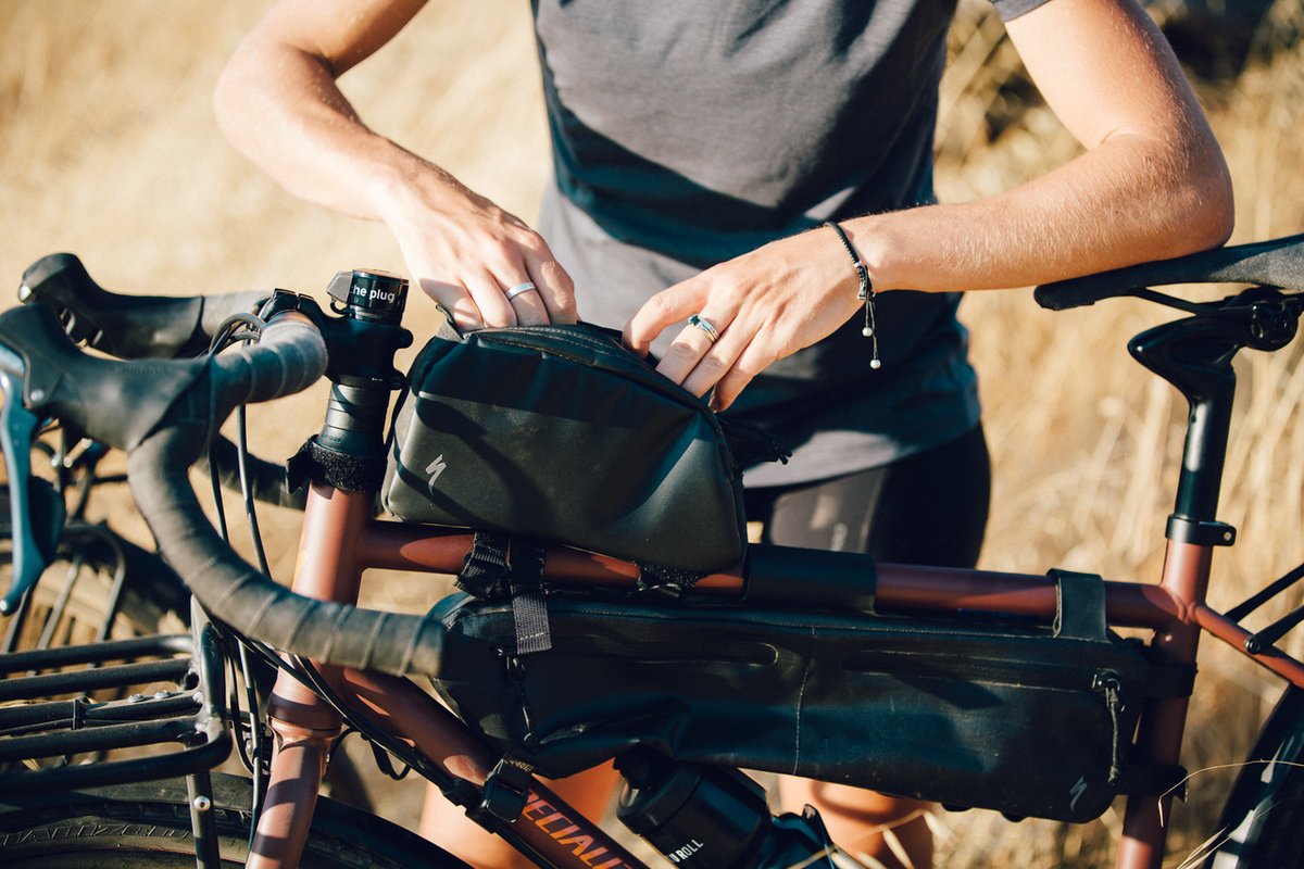SurfCityCyclery's tweet photo. Burra Burra bag: ideal for snacks. https://t.co/aBsMakkHTB