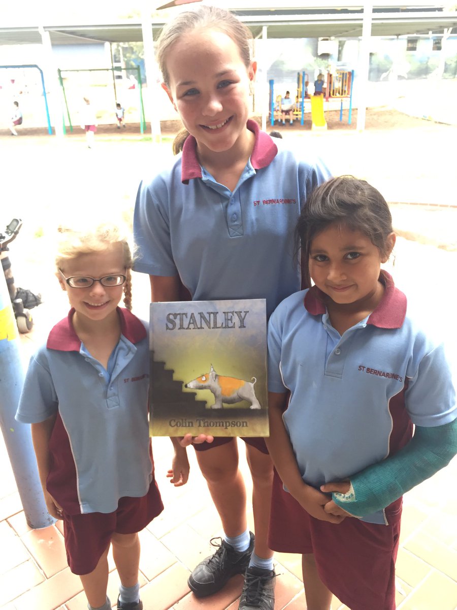 MsC3WStBs's tweet photo. @mrshampsonclass Buddy time reading picture books! #writingourownstories #sharingliteracy https://t.co/bTgYR8PGud