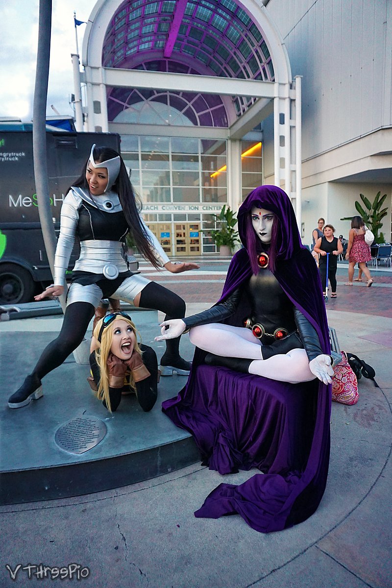 vthreepio's tweet photo. #teentitansgo #teentitans #dccomics #blackfire #ravencosplay #terracosplay #cosplay #cosplayers #lbcc #lbcc2015 #photoedit #sonya6000 https://t.co/BN34XQGaFc