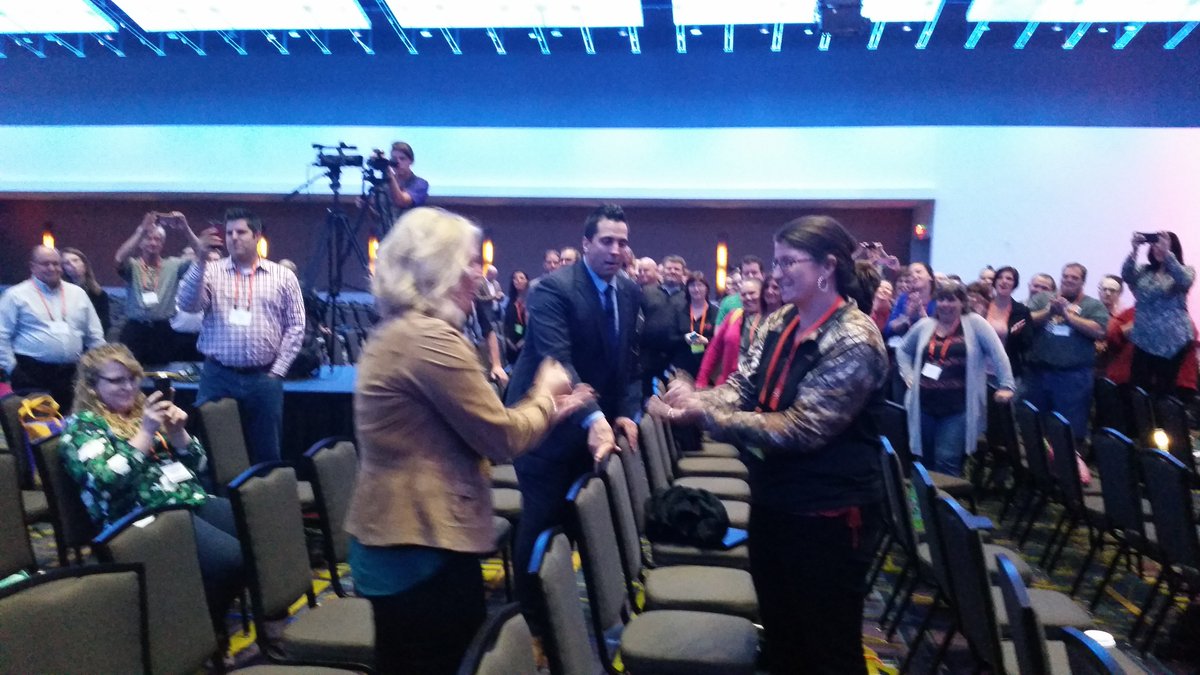 heffnerk's tweet photo. #itecia @gcouros 
rock, paper, scissors!
Lesson learned:  push and cheer. https://t.co/xRXlF066Xy
