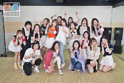 IOI_THAILAND's tweet photo. รุ่นพี่ทิฟฟานี่ SNSD บอกว่า วงรุ่นน้องที่สนใจคือ I.O.I เวลาเห็น #IOI แล้วรู้สึกถึงช่วงเวลาเก่าๆ💕 (รายการที่พูดถึงคือ sister's slam dunk) https://t.co/9KSGozX5qu