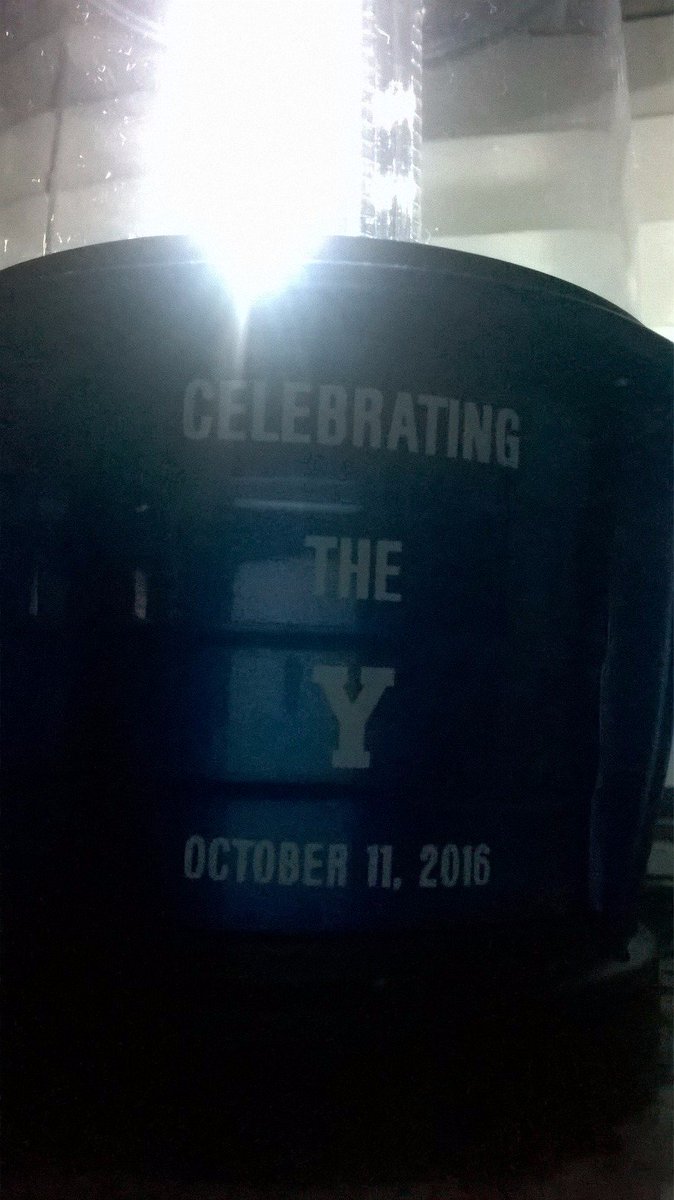 AdamTheHalfling's tweet photo. @BYU #LightTheY #BYUHomecoming https://t.co/ey3CBvBSAp