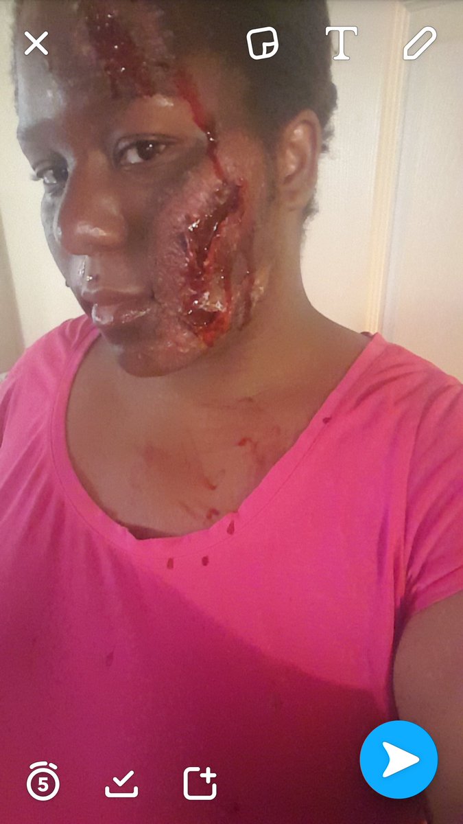 ModelMichceal's tweet photo. #31daysofHalloween #bloody #halloweencostume #delawarecoolestwitch #delawaremakeupartist #libragang #cutthatbitchface #cutface #bookme https://t.co/WrI8nbybXS