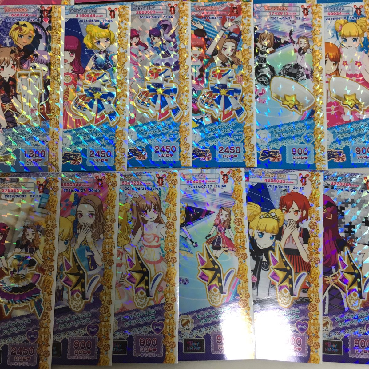 9_miita00's tweet photo. 【プリパラ/SCR/交換】
譲⇩
画像1、2枚目
求⇩
画像3枚目
らぁらワンピ、レオナヘアアクセ最優先で探しております。
全て赤うさ(#usagiR)になります。種類により同マネ募集の場合もあります。
また画像4枚目に目を通して頂けると幸いです。お気軽にお声掛けください。 https://t.co/SJbF8NHbkC