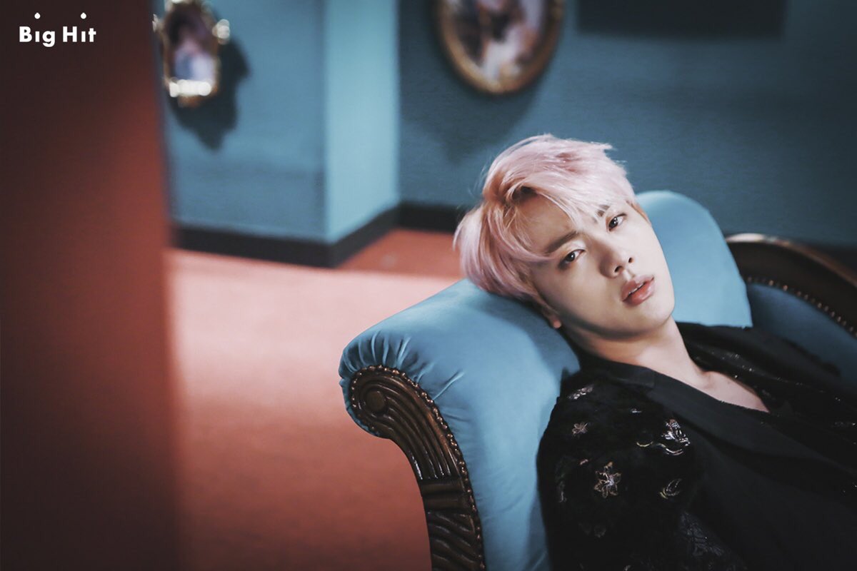 bts_jin_v_ts's tweet photo. 🌸拡散希望です🌸
ジンニムのセンイルまでに
『1204RT』目指しいてるので協力お願いします🙇🏻
無理かもしれないけど絶対成功させたいです！！

#ジンのセンイルまでに1204RT
#拡散希望RTおねがいします 
#ばんたん 
#ジンニム 
#ソクジン 
#防弾少年団 https://t.co/fdDPffSatj