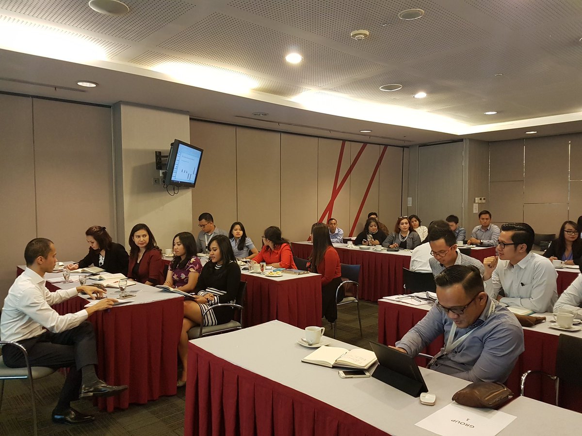 reksadana_panin's tweet photo. Sesi diskusi #meetyourFUNmanager #paninassetmanagement https://t.co/icrE3UE9Sj