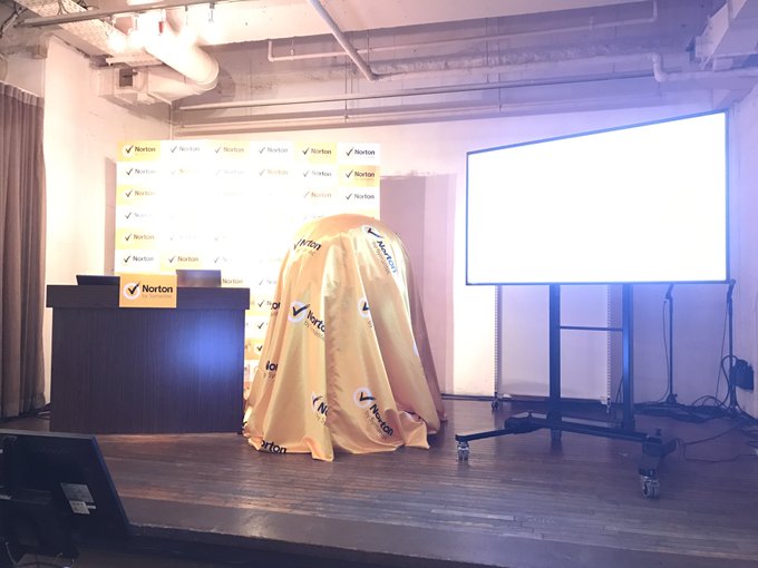 ノートンセキュリティ発表会 新キャラクターにドラえもんでイメージチェンジ Togetter