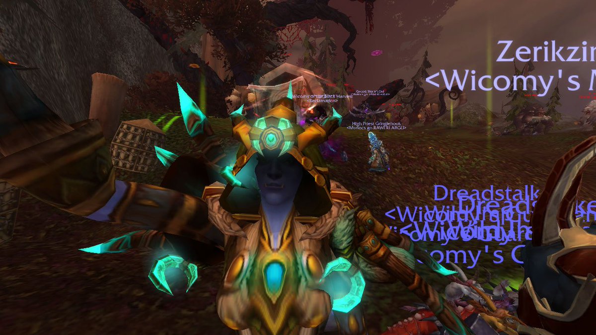 Elyleana's tweet photo. what night is it? RAID NIGHT !!! #Warcraft! #selfies #raidnight #guildprogression https://t.co/PvaBB7AnMr