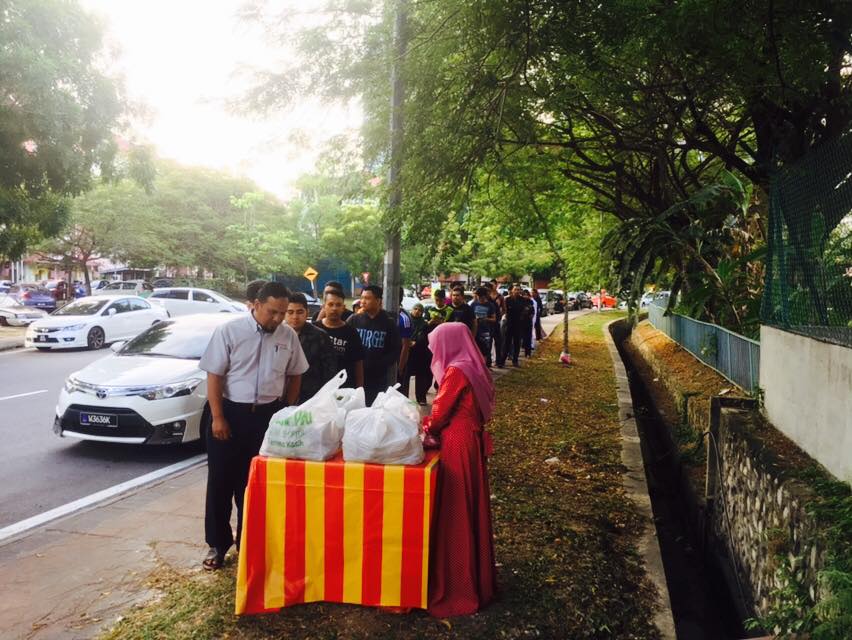 5 Fakta Tentang Gadis Nasi Lemak Anak Dara News Rojak Daily