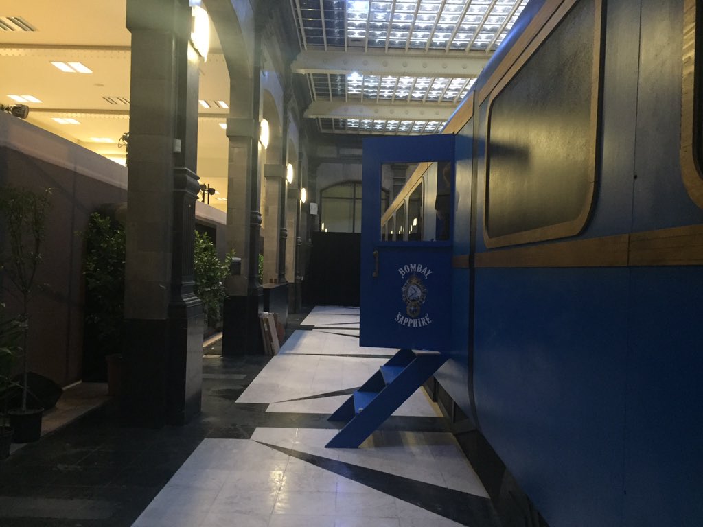 VanderbiestL's tweet photo. The grand journey, next stop London! https://t.co/tVmbBAH6TQ