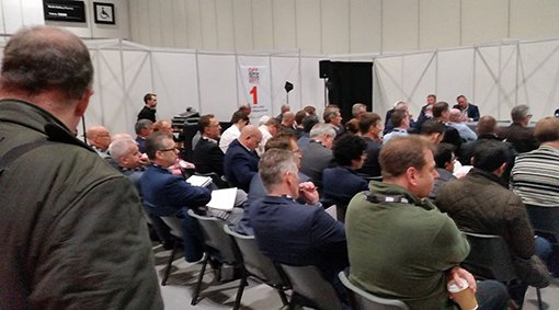 TheOFFSITEShow's tweet photo. Standing room only now in Seminar 1. #OSCS2016 #FREEOFFSITESeminarProgram https://t.co/32r3W6FpHT